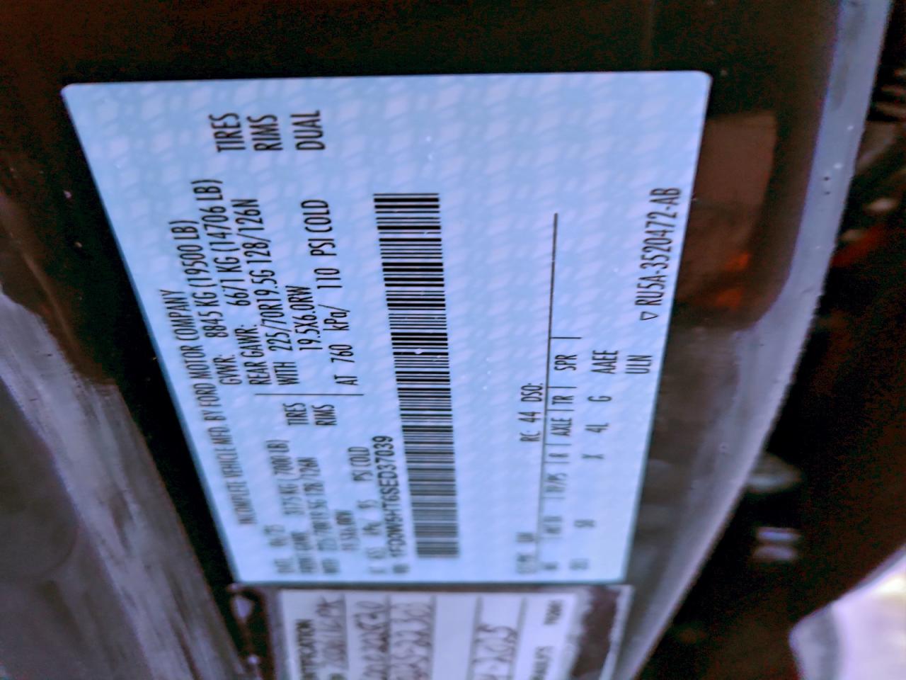 Ford F-550 Super Duty Image 9