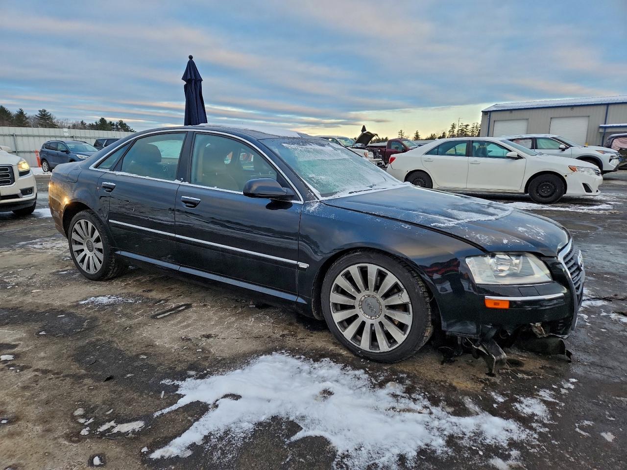 Audi A8 4.2 Quattro Image 8