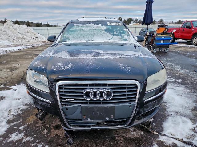 Audi A8 4.2 Quattro Image 11