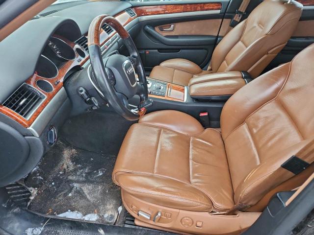 Audi A8 4.2 Quattro Image 2