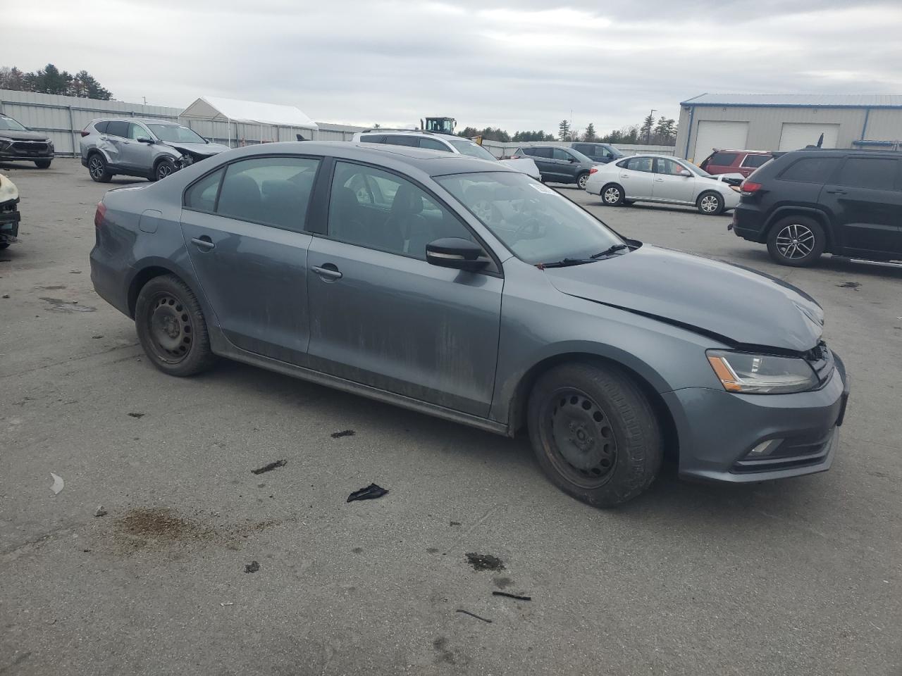 Volkswagen Jetta Sport Image 6