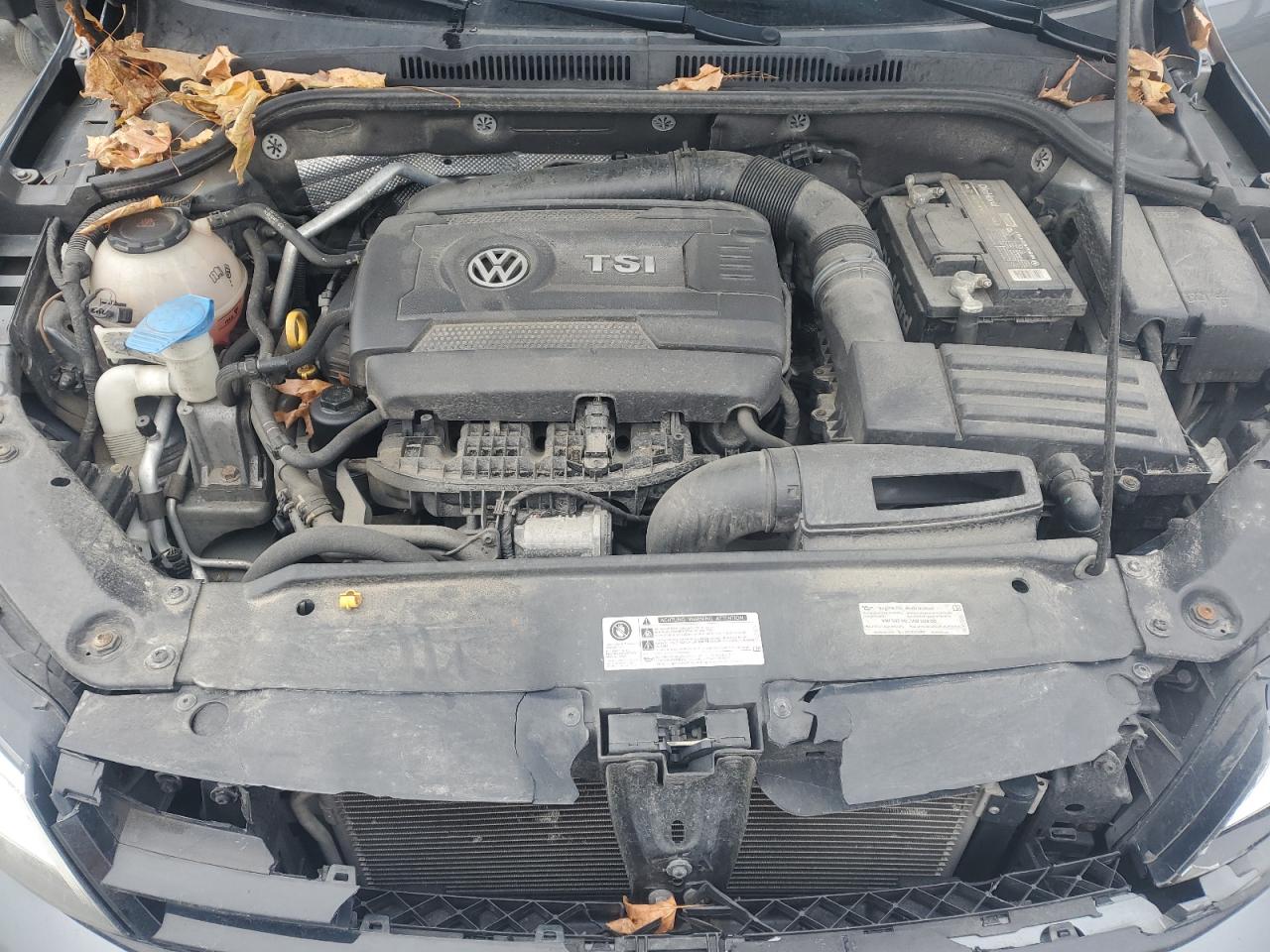 Volkswagen Jetta Sport Image 7