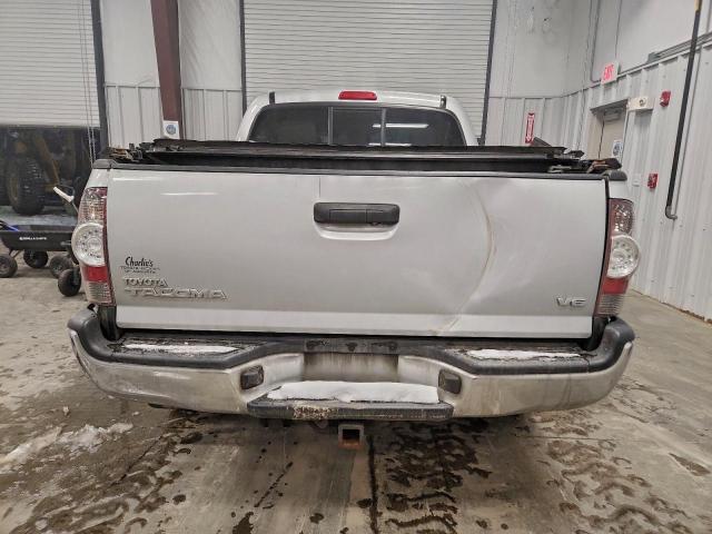 Toyota Tacoma Double Cab Image 11