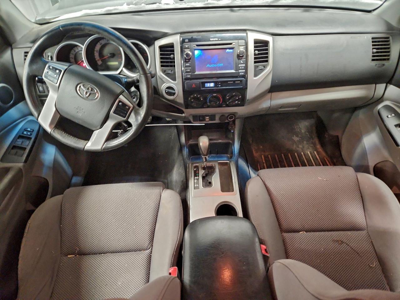 Toyota Tacoma Double Cab Image 7