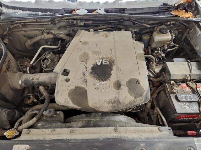 Toyota Tacoma Double Cab Image 8