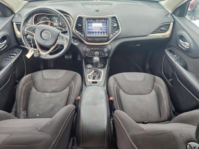 Jeep Grand Cherokee Latitude Image 4