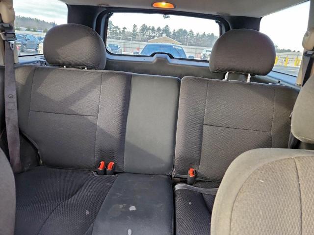 Jeep Grand Cherokee Laredo Image 2