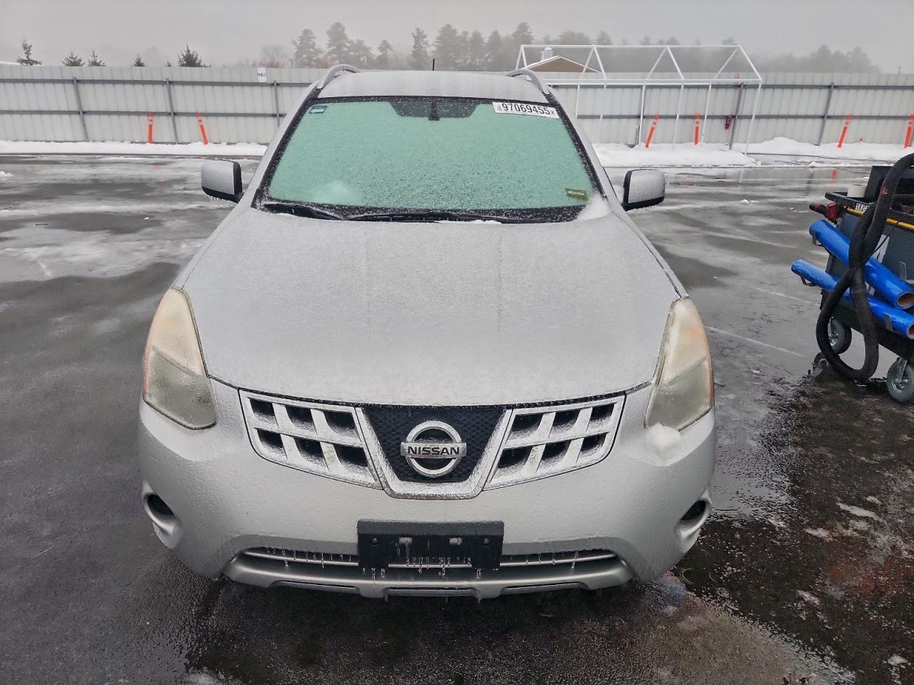 Nissan Rogue S Image 4