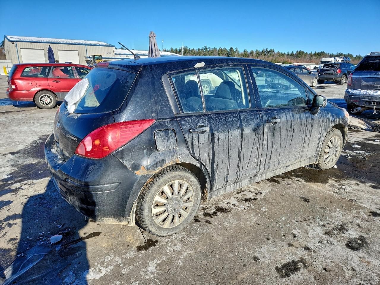 Nissan Versa S Image 3