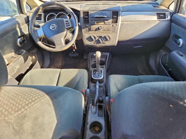 Nissan Versa S Image 7