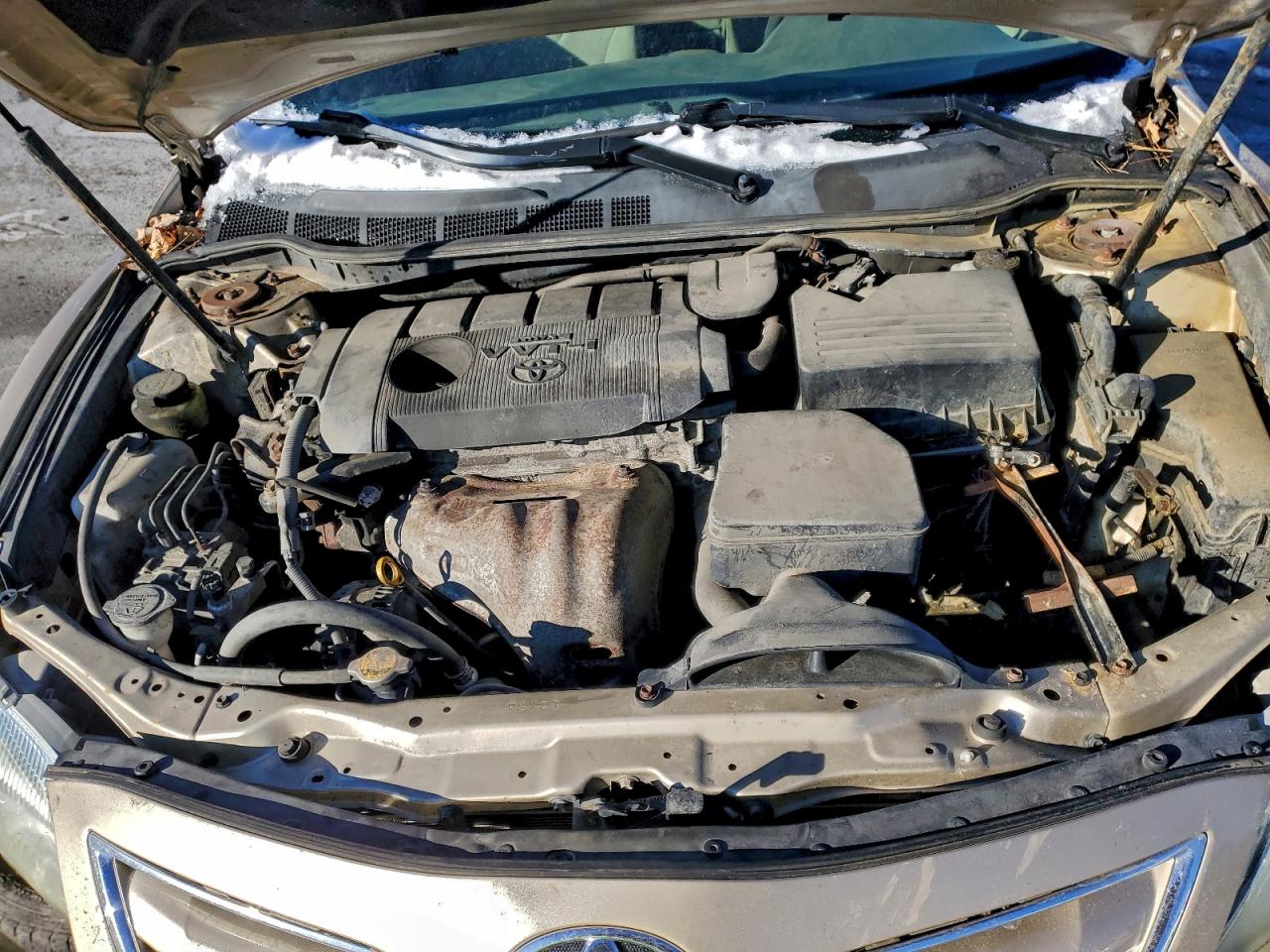 Toyota Camry Base Image 9