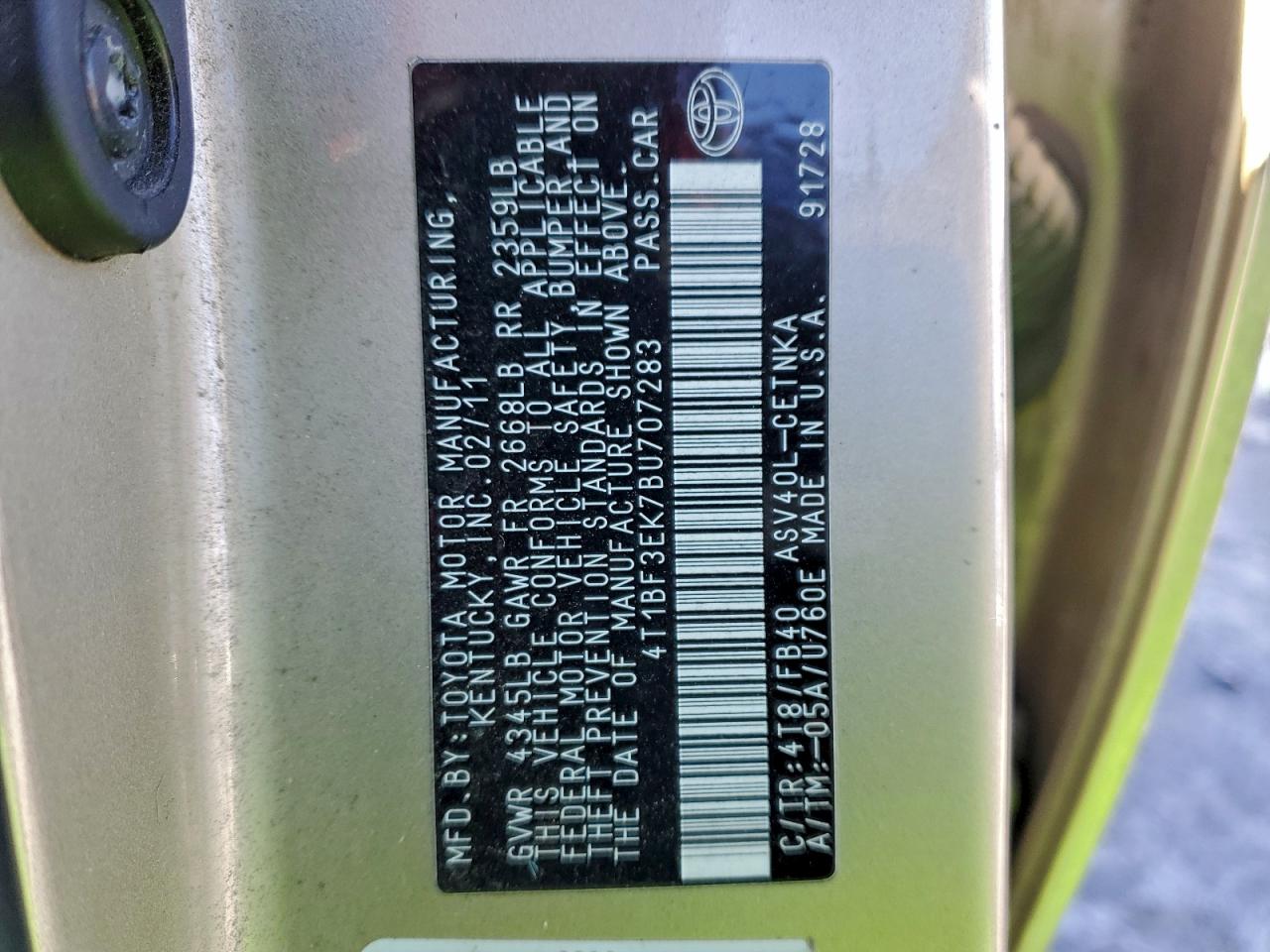 Toyota Camry Base Image 12