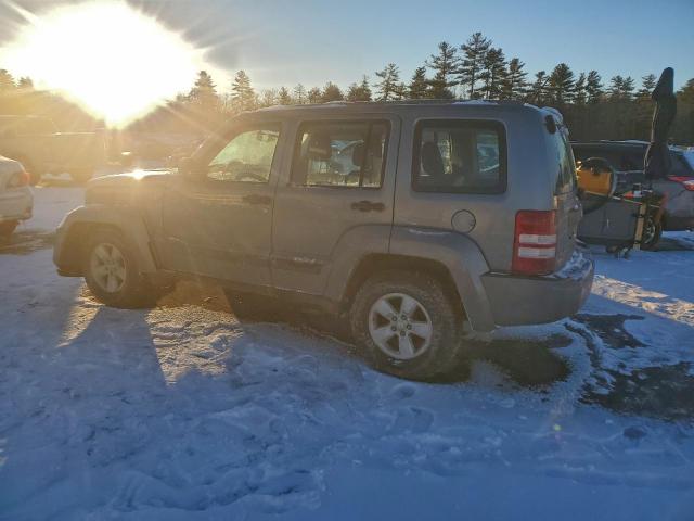 Jeep Liberty Sport Image 3