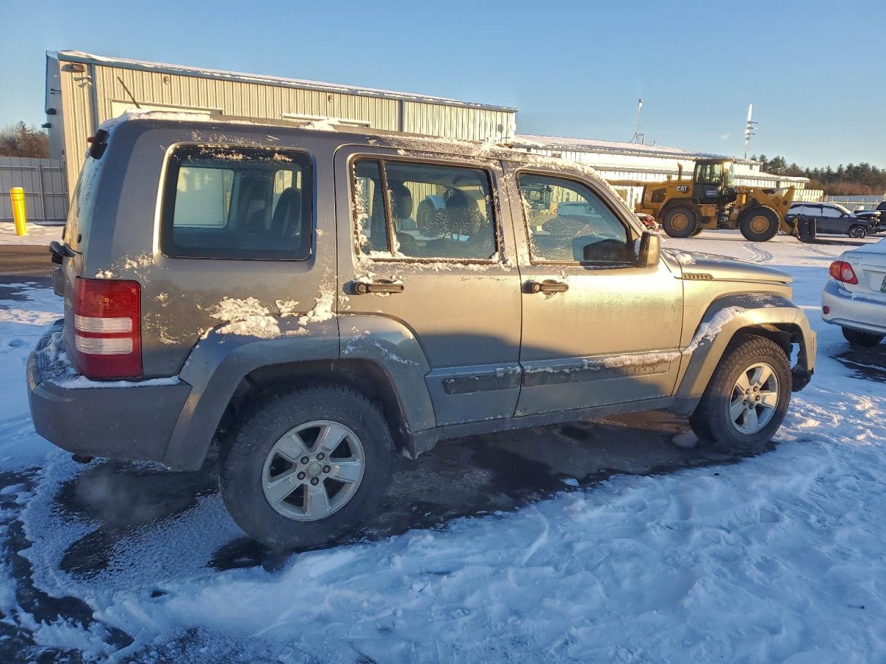 Jeep Liberty Sport Image 9