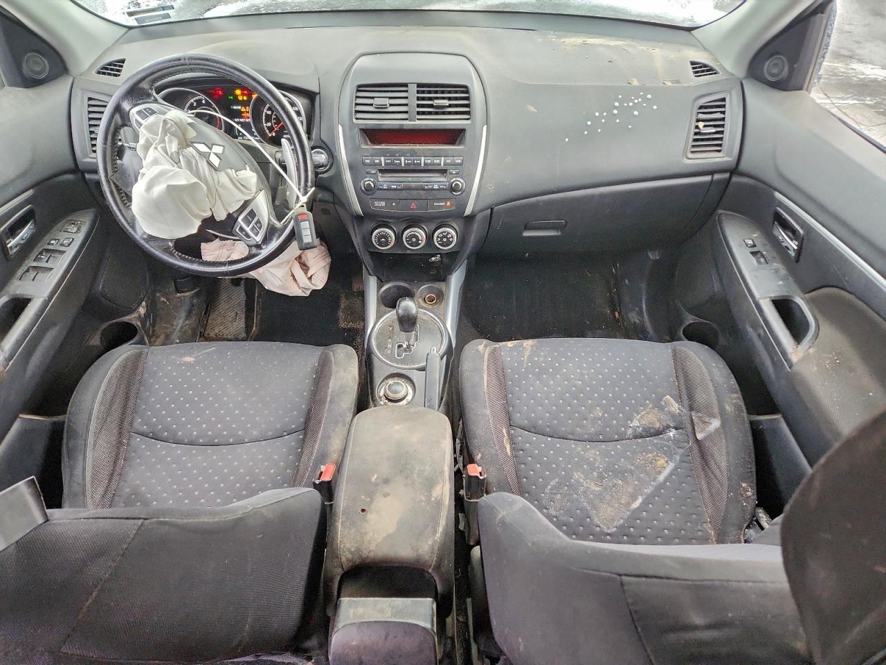 Mitsubishi Outlander Se Image 5