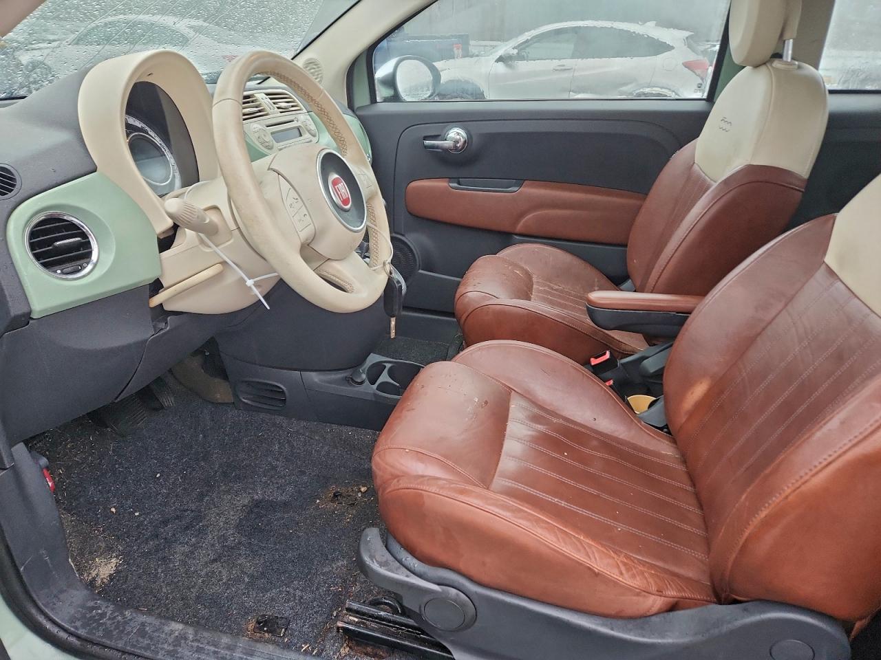 FIAT 500 Lounge Image 8