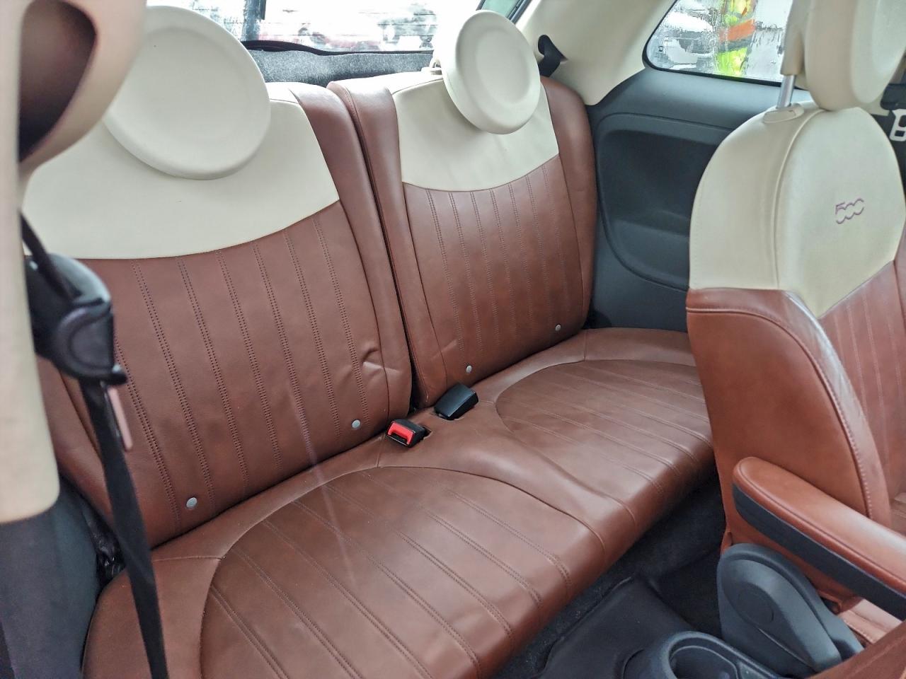 FIAT 500 Lounge Image 11