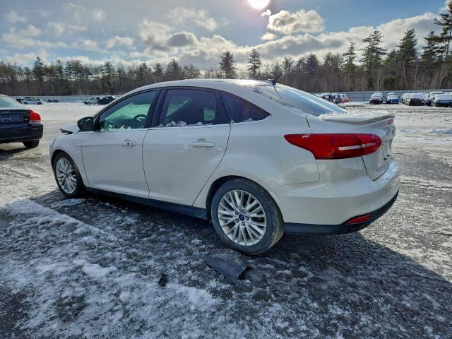 Ford Focus Titanium Image 11