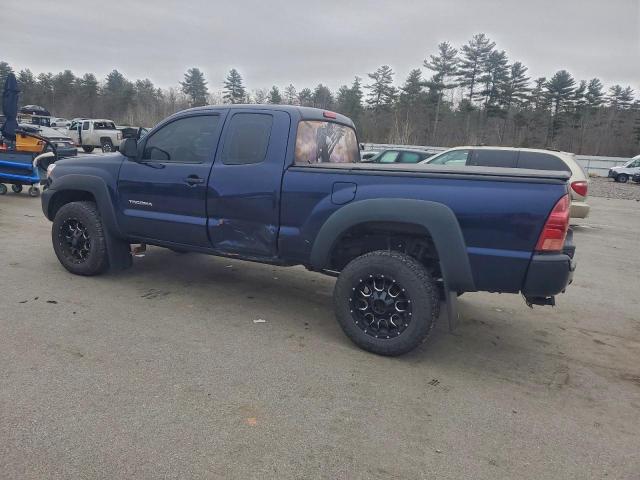 Toyota Tacoma Access Cab Image 3