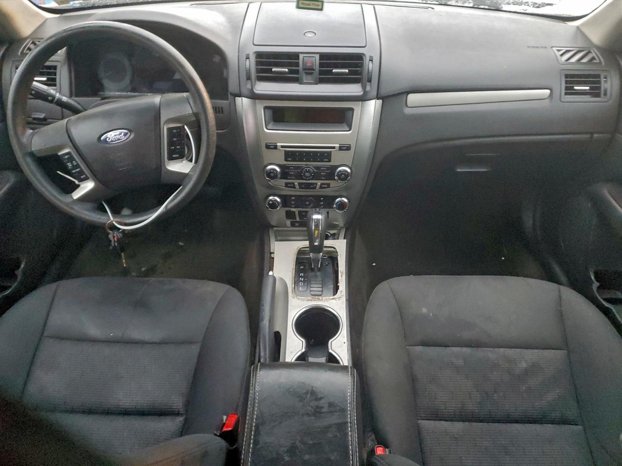 Ford Fusion Se Image 6