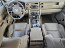 Jeep Commander Image 12