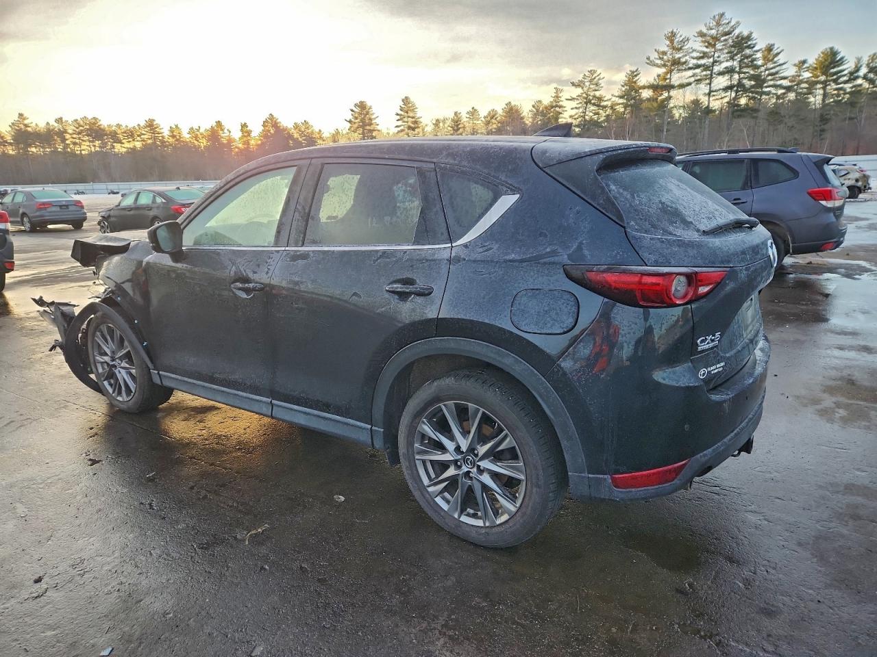 Mazda Cx Signature Image 12