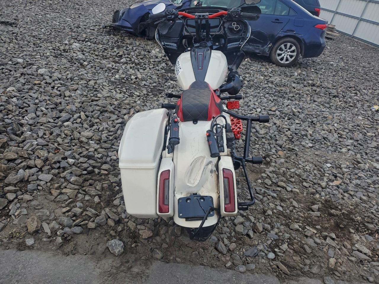 Harley-Davidson Fltrxstse Image 6