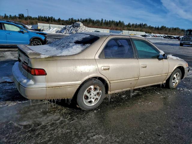 Toyota Camry Ce Image 7