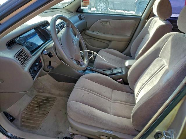 Toyota Camry Ce Image 12