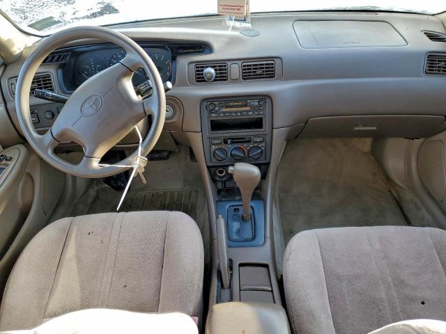 Toyota Camry Ce Image 10