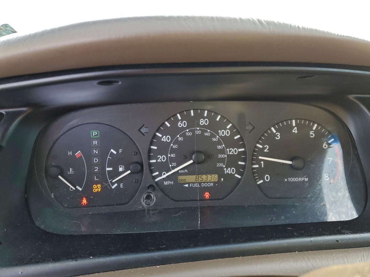 Toyota Camry Ce Image 5