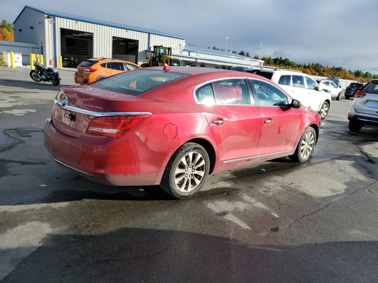 Buick LaCrosse Image 2