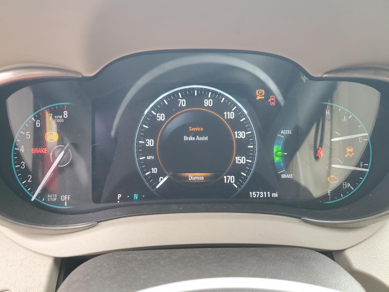 Buick LaCrosse Image 6