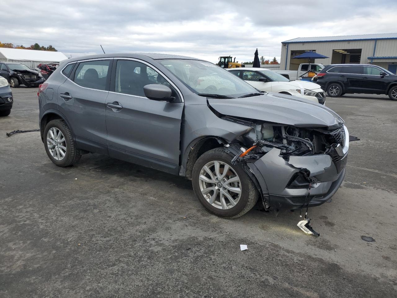 Nissan Rogue S Image 7