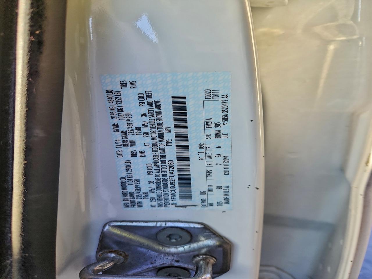 Ford Escape Titanium Image 9