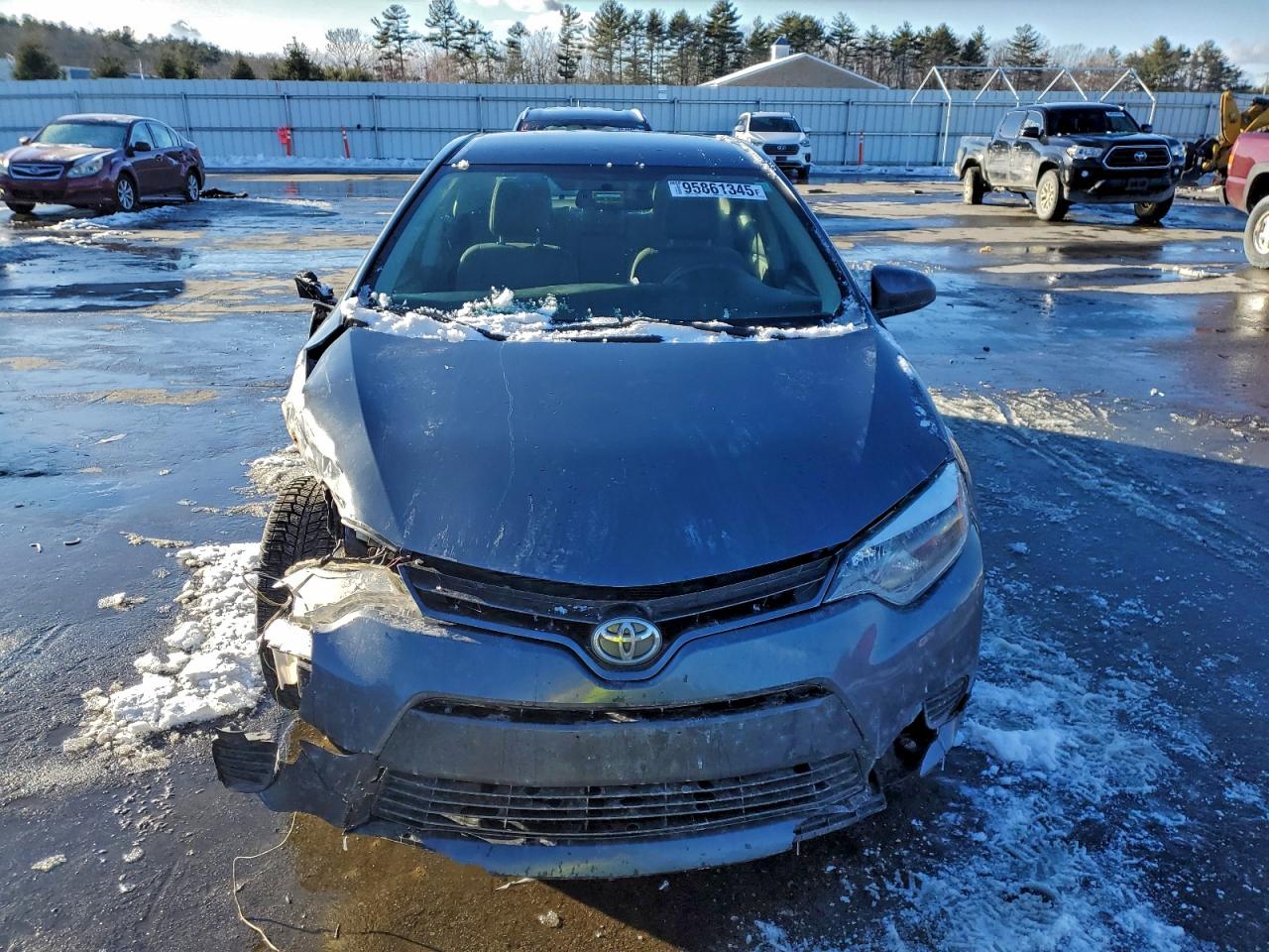 Toyota Corolla L Image 3