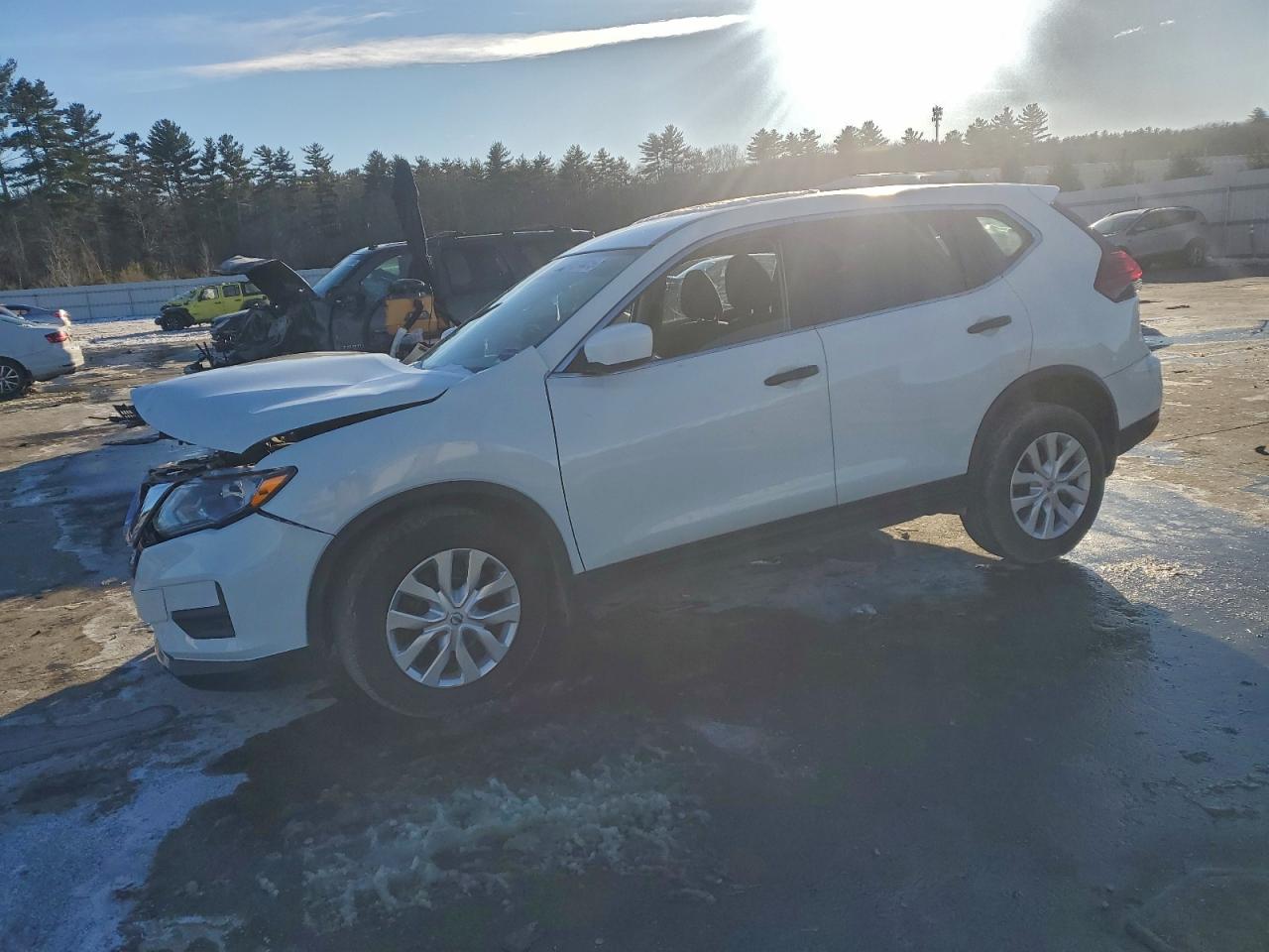 Nissan Rogue S Image 1