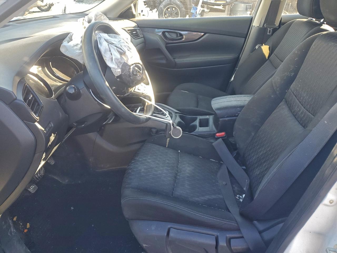 Nissan Rogue S Image 9