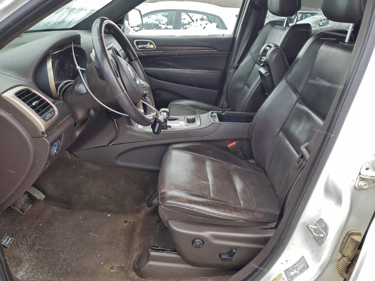 Jeep Grand Cherokee Summit Image 11