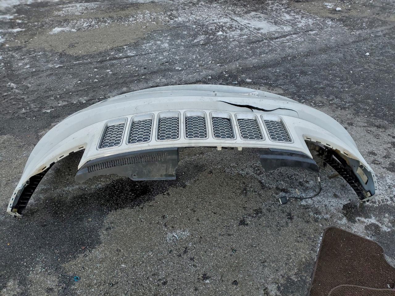 Jeep Grand Cherokee Summit Image 10