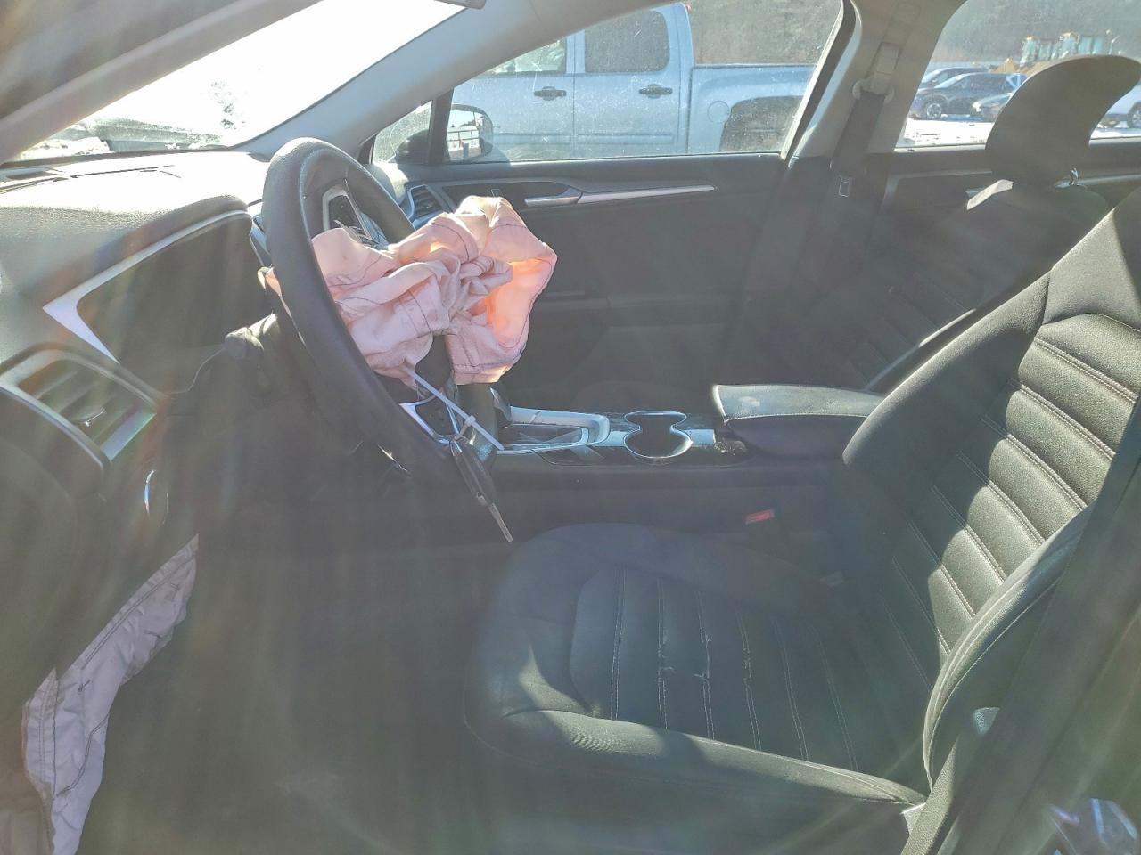 Ford Fusion Se Image 3