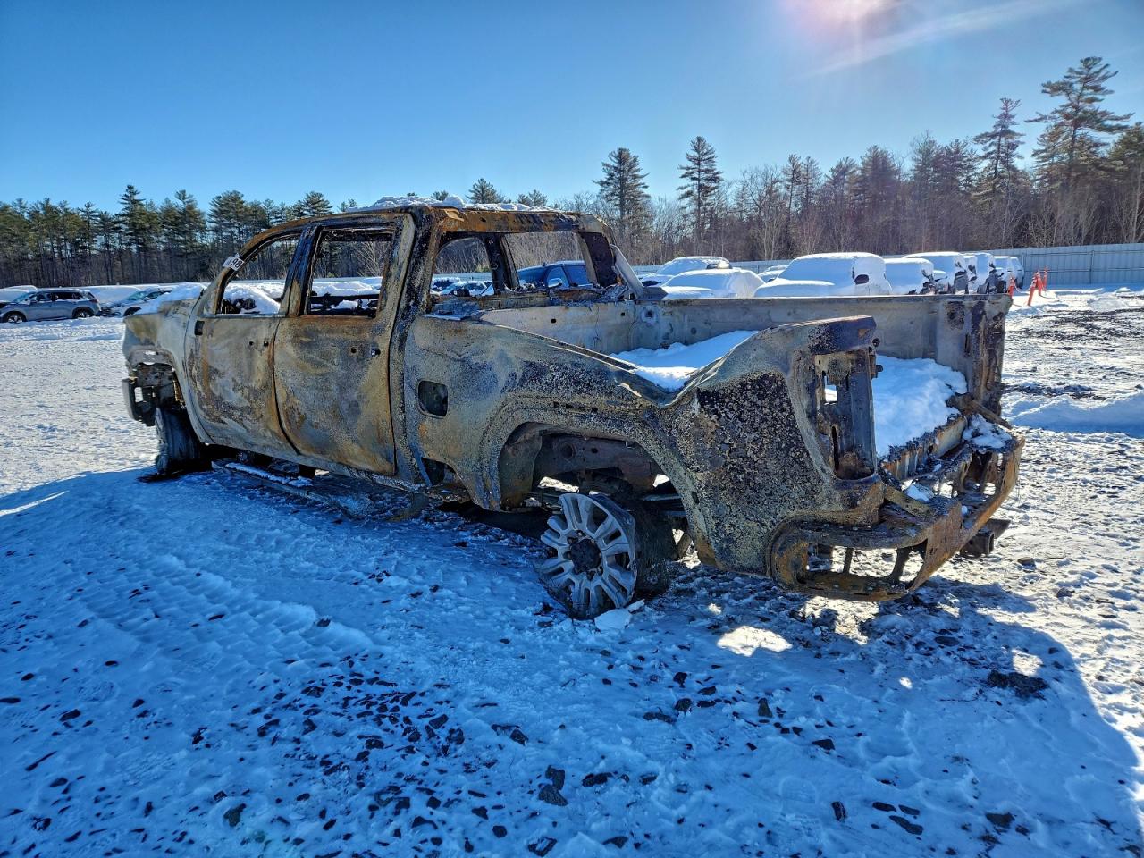 GMC Sierra K2500 Denali Image 10