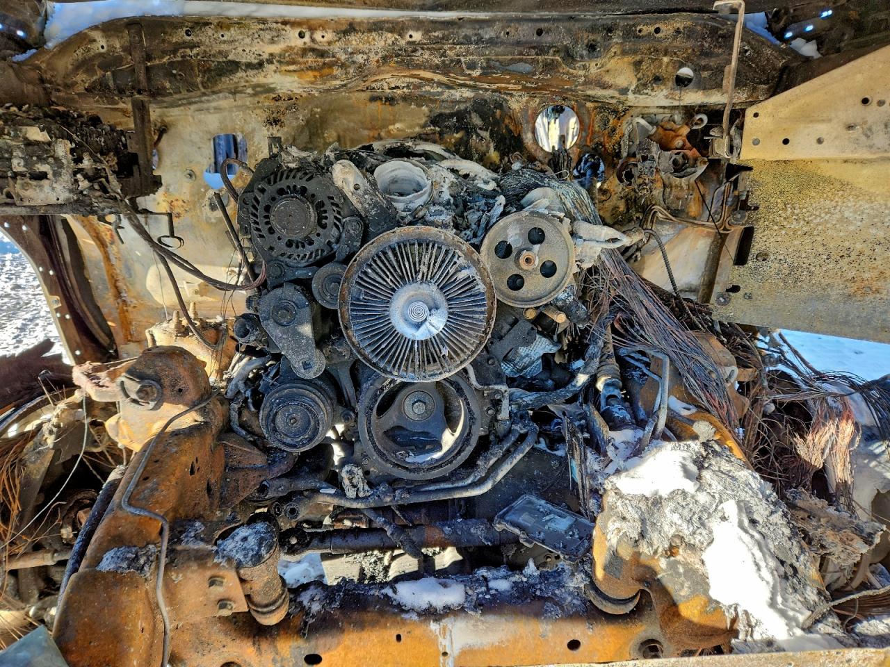 GMC Sierra K2500 Denali Image 8