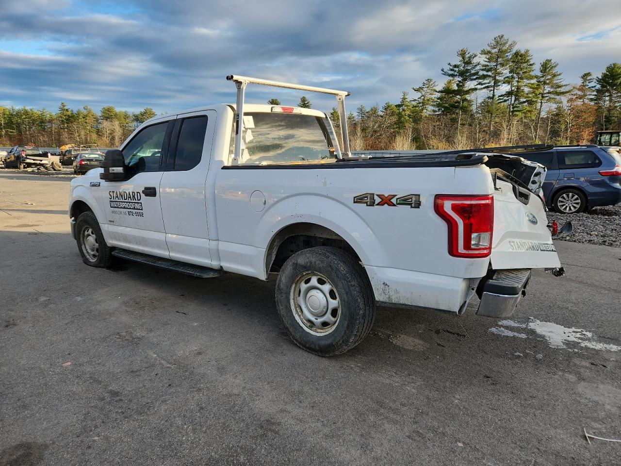 Ford F-150 Super Cab Image 2