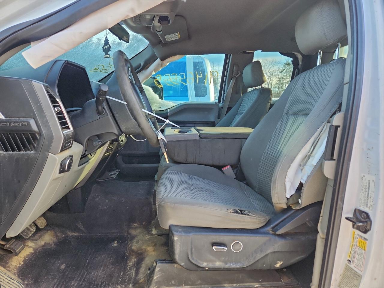 Ford F-150 Super Cab Image 8