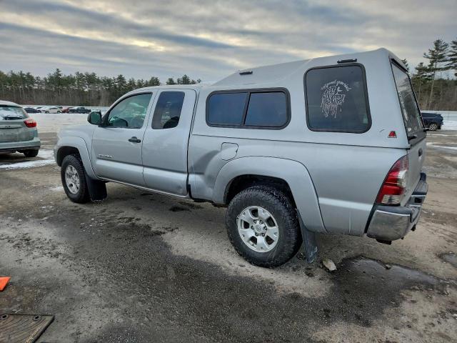 Toyota Tacoma Access Cab Image 9