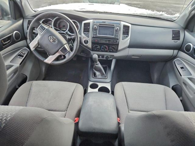 Toyota Tacoma Access Cab Image 6