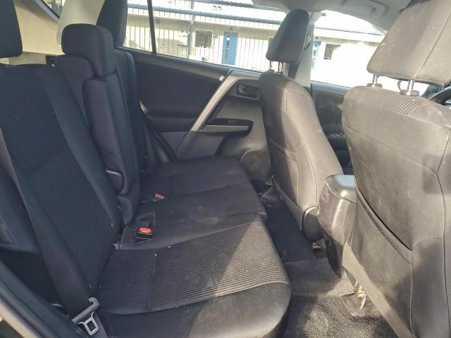 Toyota RAV4 Le Image 2