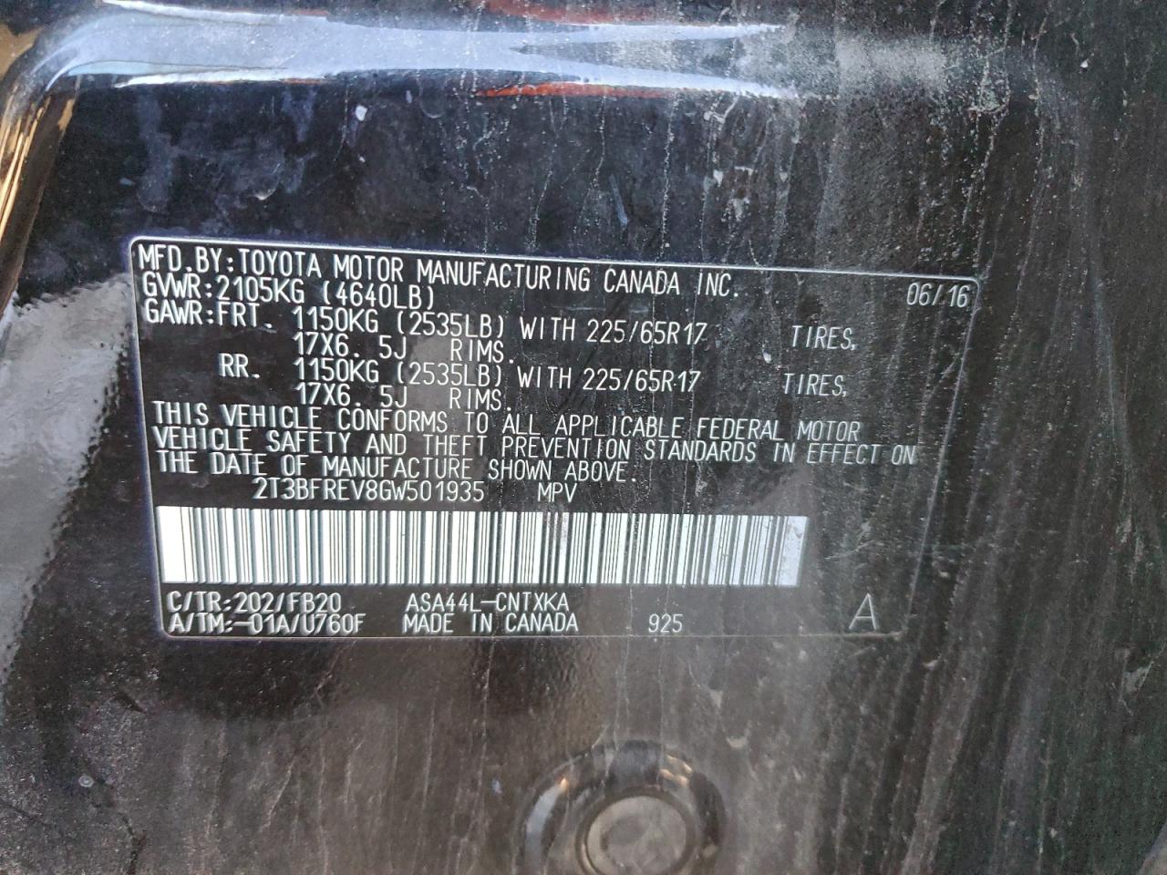 Toyota RAV4 Le Image 12