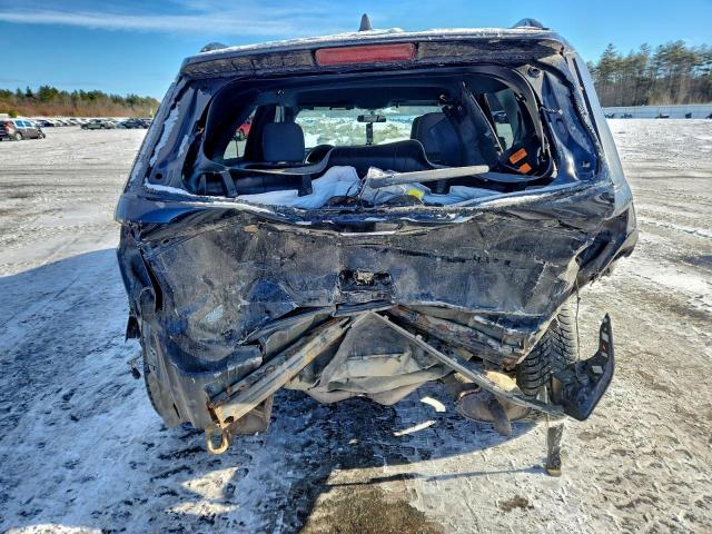 Ford Explorer Image 8